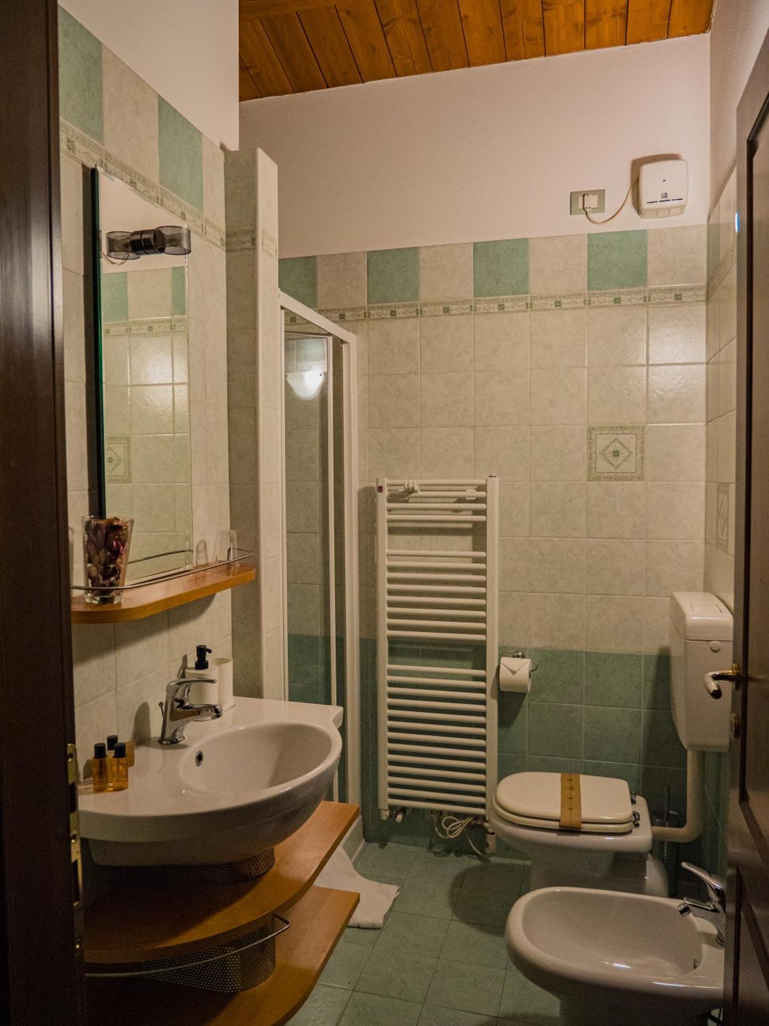 B&B Villa Erika Lugo  Exteriör bild