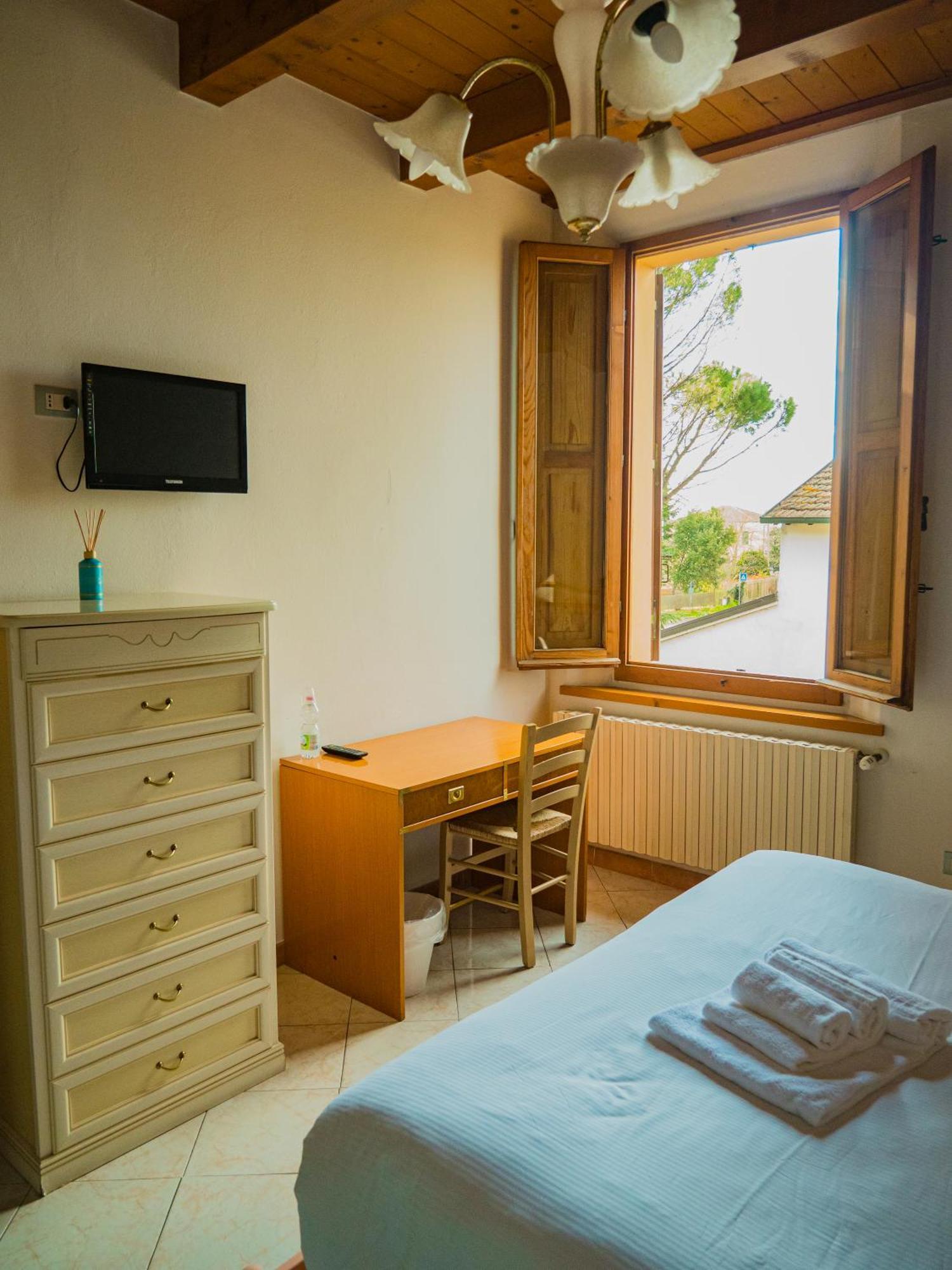 B&B Villa Erika Lugo  Exteriör bild