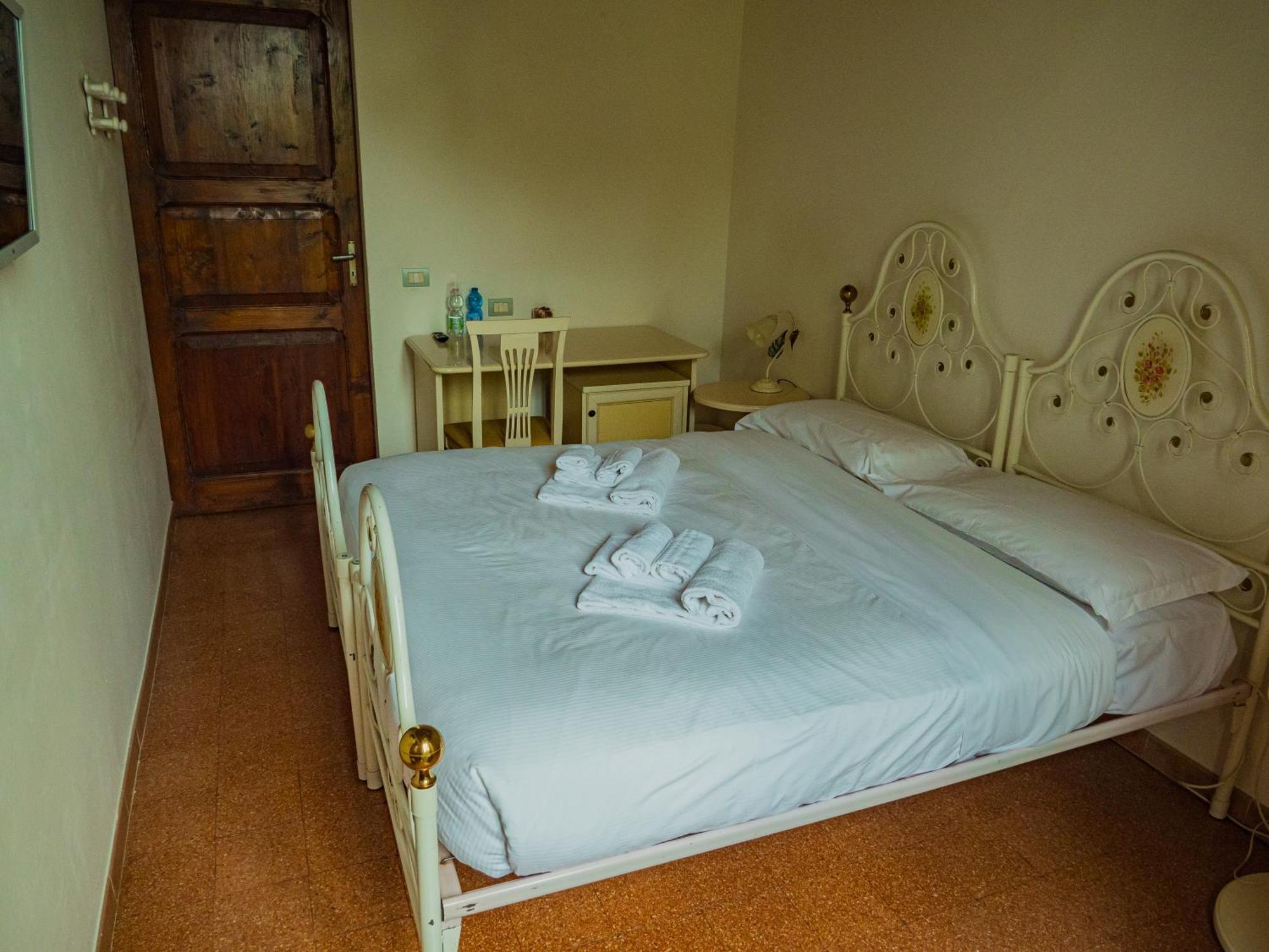 B&B Villa Erika Lugo  Exteriör bild